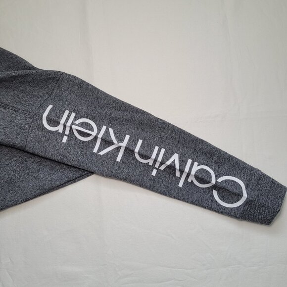 Calvin Klein Cropped Sweatshirt Performance Womens Pullover Gray 1/4 Zip Sz M - Picture 11 of 13
